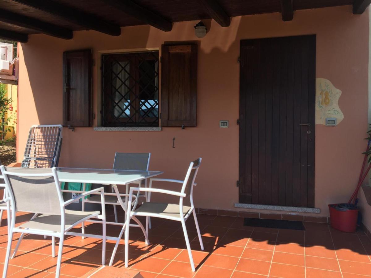 Vallemare Residence E Studios Cala Bitta 외부 사진