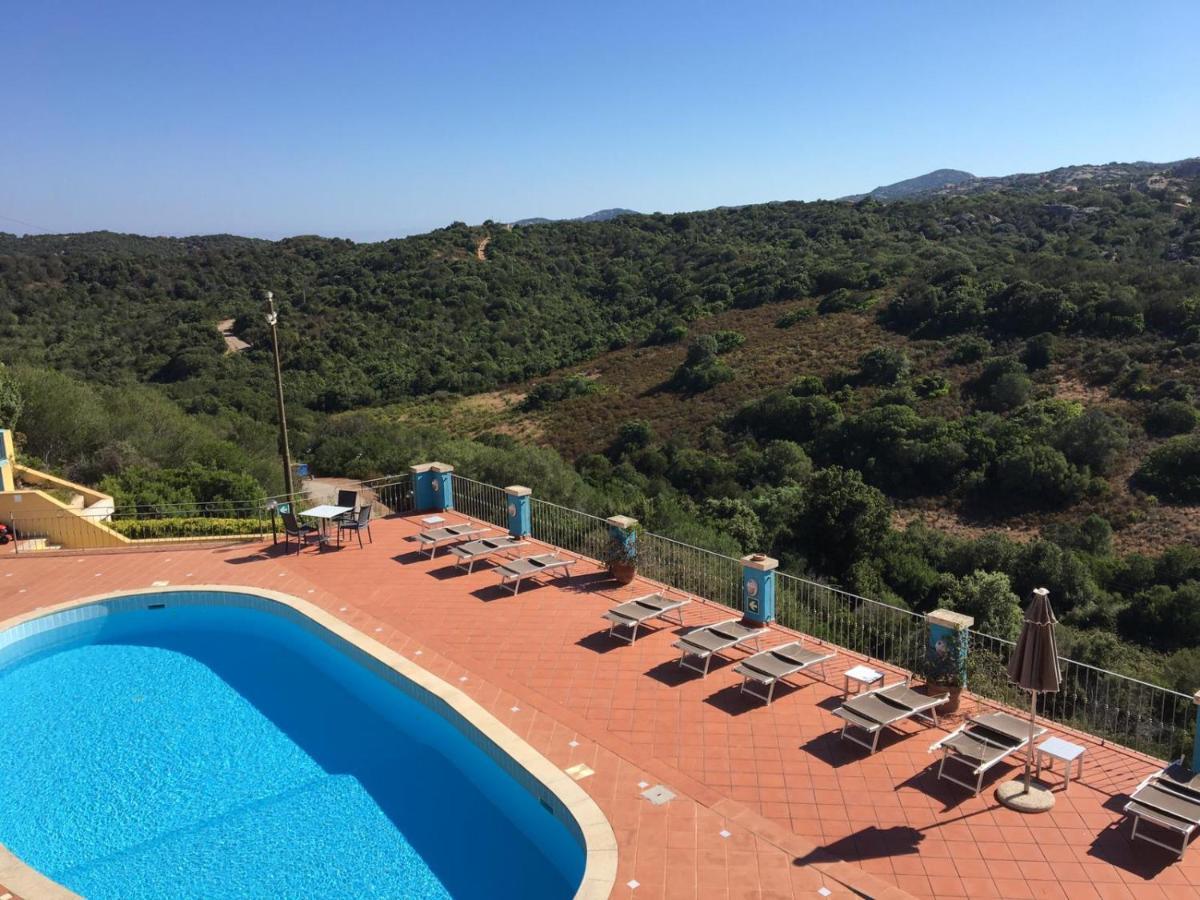 Vallemare Residence E Studios Cala Bitta 외부 사진