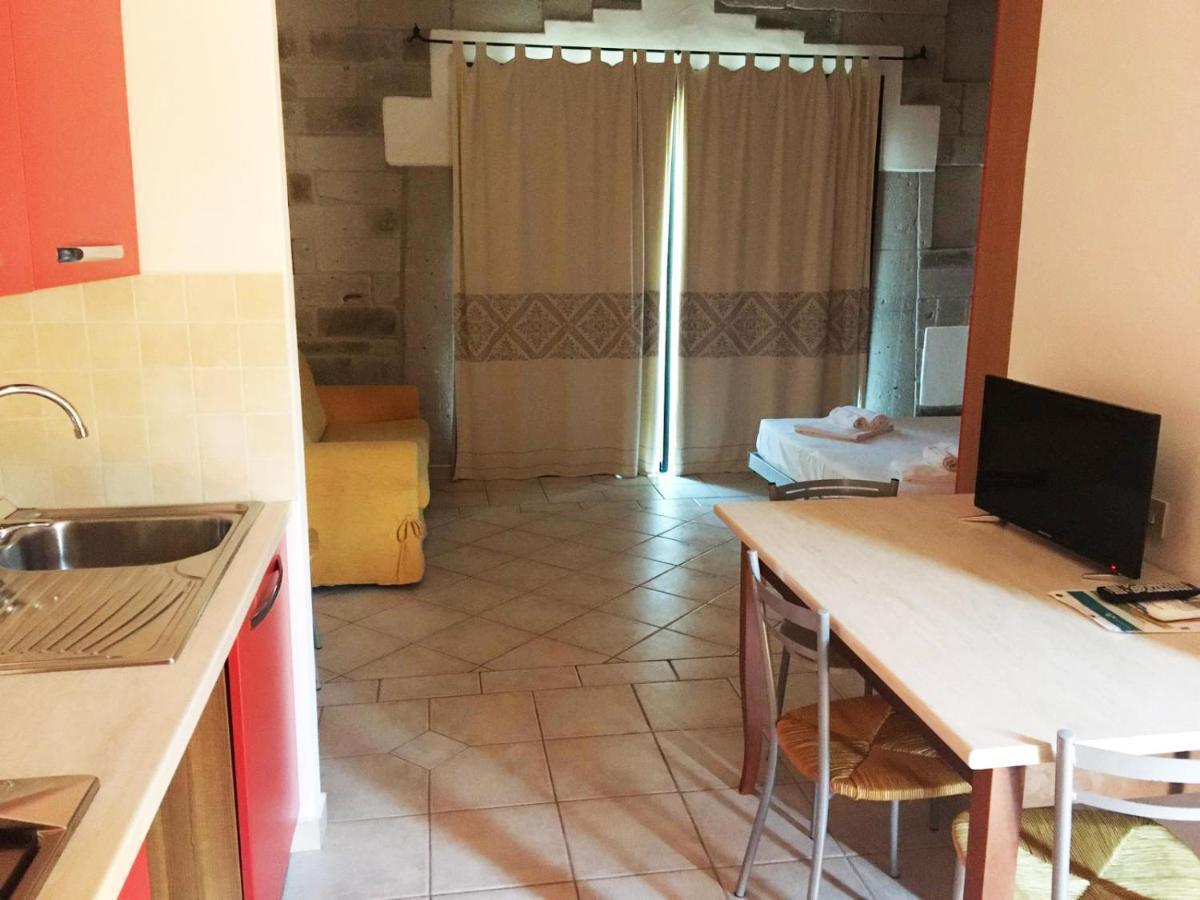 Vallemare Residence E Studios Cala Bitta 외부 사진