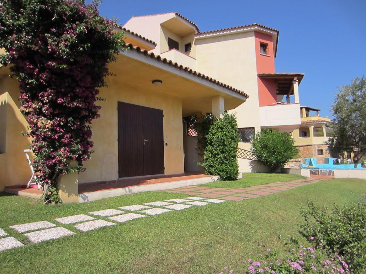 Vallemare Residence E Studios Cala Bitta 외부 사진