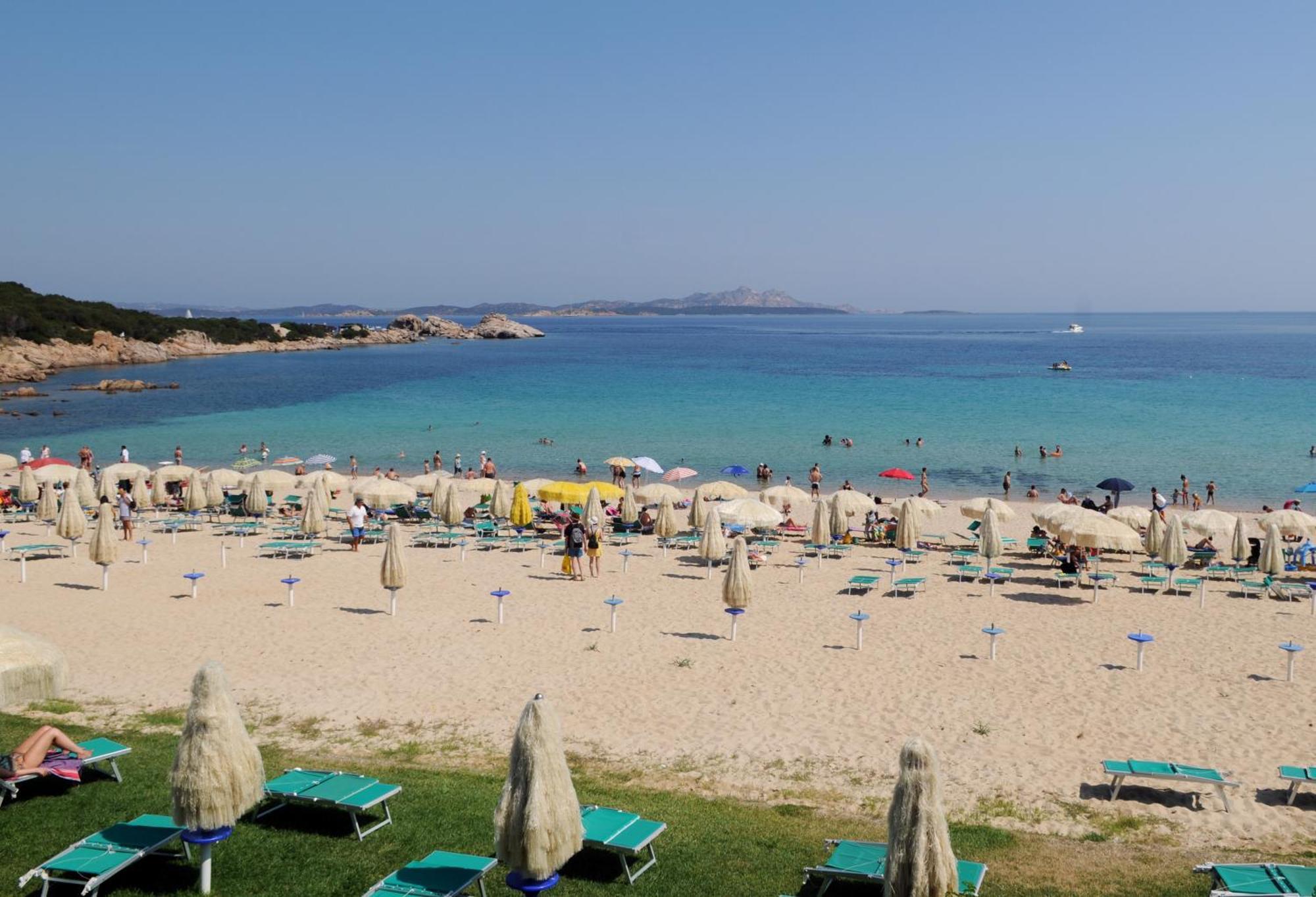 Vallemare Residence E Studios Cala Bitta 외부 사진