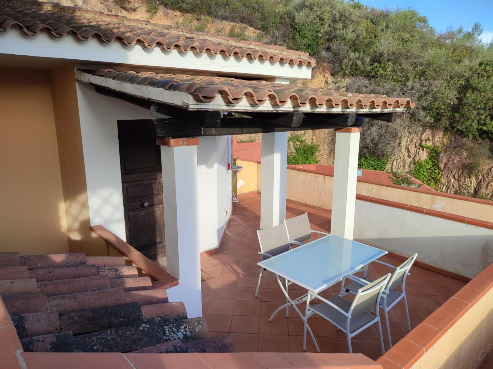 Vallemare Residence E Studios Cala Bitta 외부 사진
