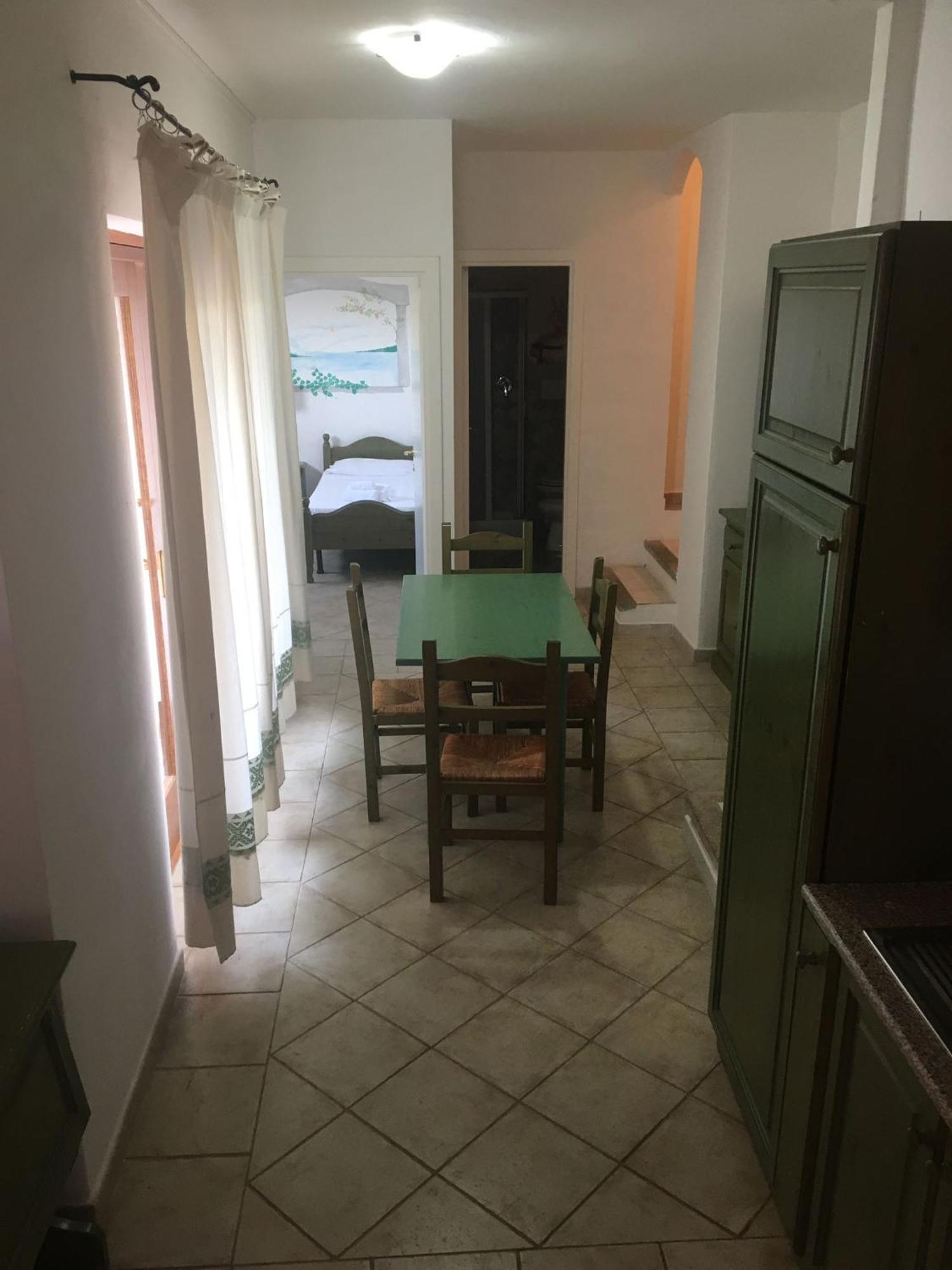 Vallemare Residence E Studios Cala Bitta 외부 사진
